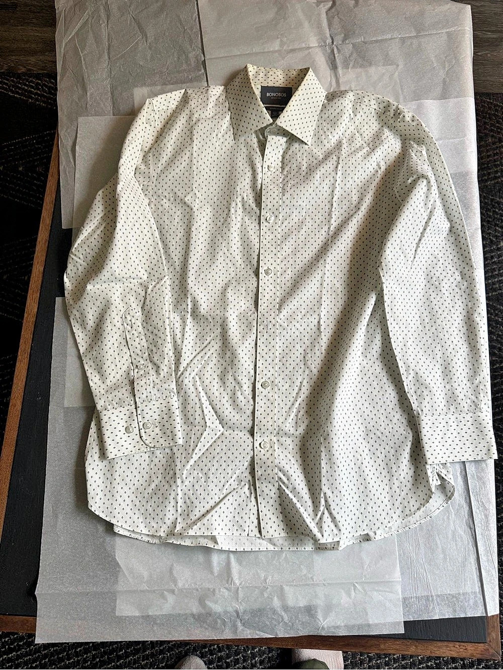 BONOBOS Geometric Dress Shirt in White & Blue Size Medium Like New